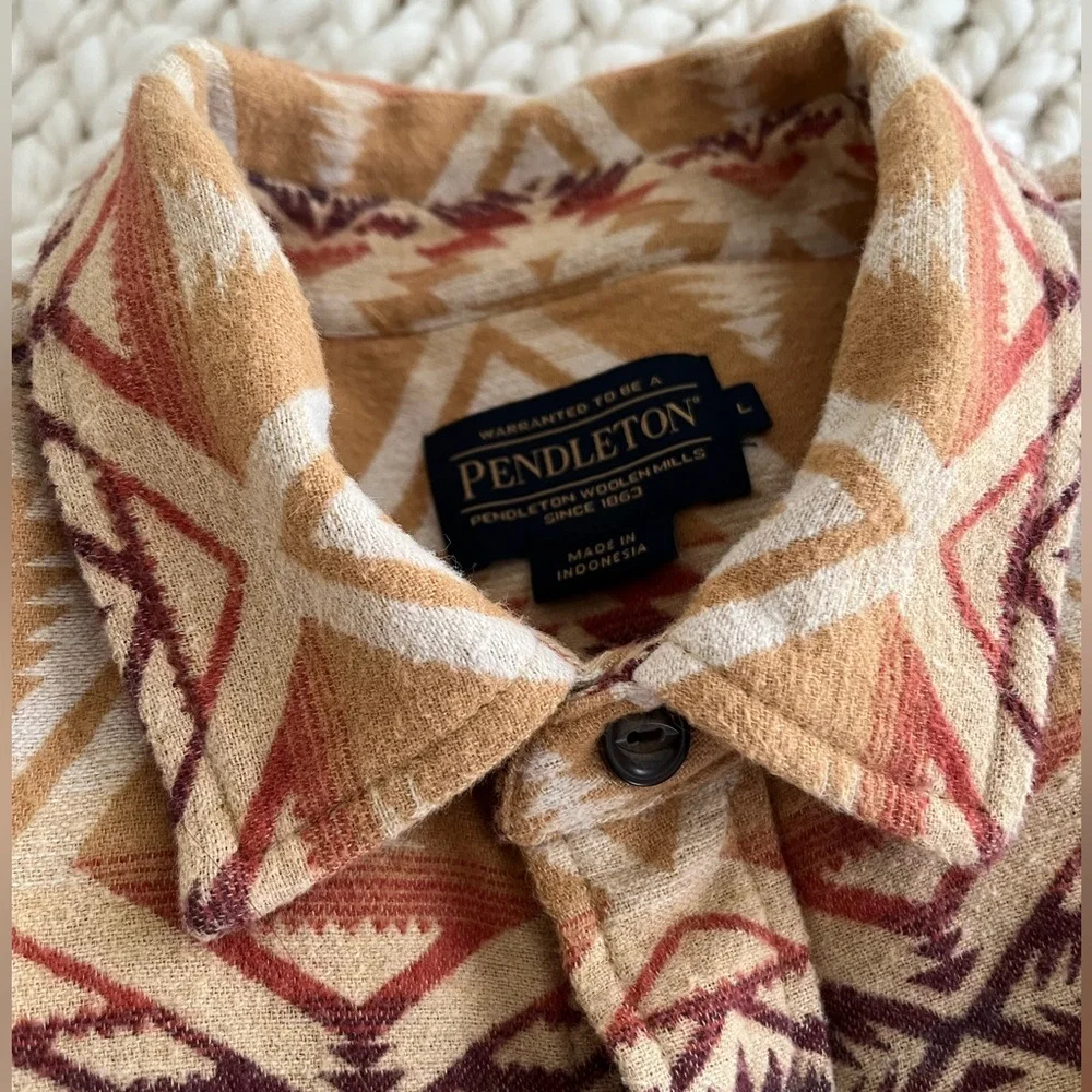 PENDLETON - MEN'S LIGHTWEIGHT DOUBLESOFT BEACH SHACK SHIRT - Large - Picture 5 of 5